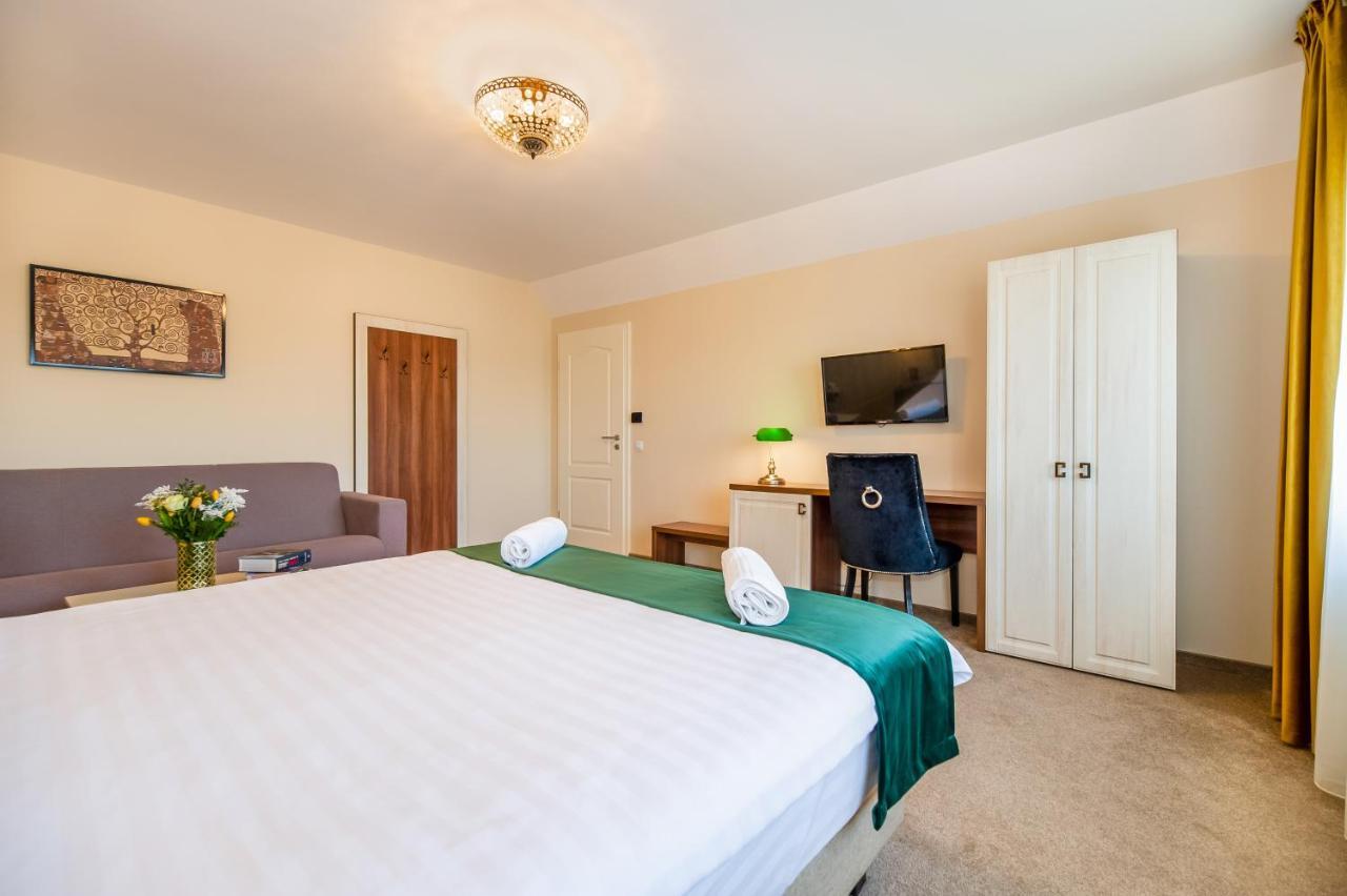Casa Moritz Hotel Brasov Bagian luar foto
